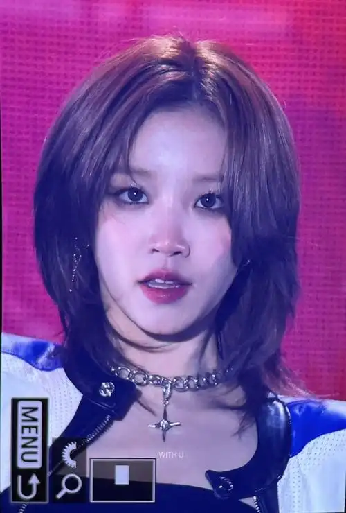 宋雨琦改编灰色轨迹国语版##宋雨琦赛车服短发造型