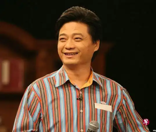 中国著名前电视节目主持人崔永元与中国尚具有重大影响力的导演冯小刚