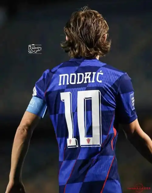 正品2024欧洲杯克罗地亚球衣10号莫德里奇球迷版主客场短袖足球服