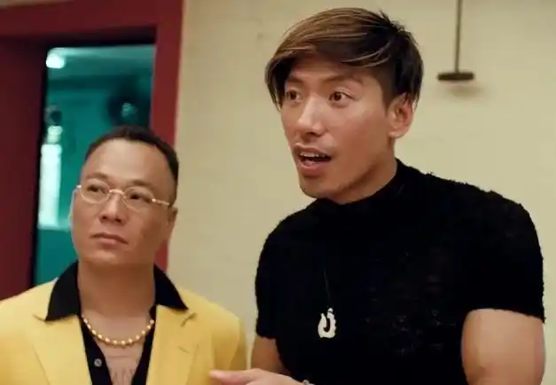 《古惑仔》系列捧红了山鸡哥陈小春,也捧红了乌鸦哥张耀扬.