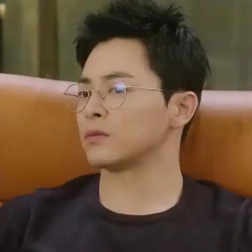 曹政奭摩羯座饰演傲娇男