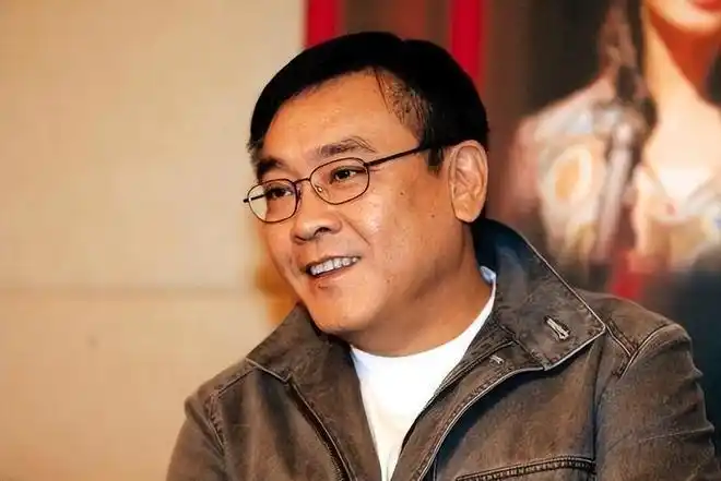 内涵邱淑贞和王晶对骂年轻时的尔冬升到底有多狂