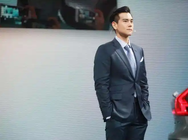 除了身材,从偶像小生到"为戏疯狂",这样的彭于晏你会pick吗?_网易订阅