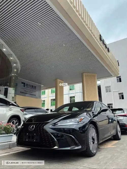 f-sport 黑武士到店,专属的红黑内饰,要多帅有多帅#雷克萨斯