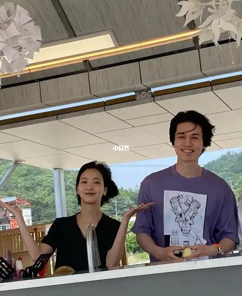 金高银李栋旭综艺合照