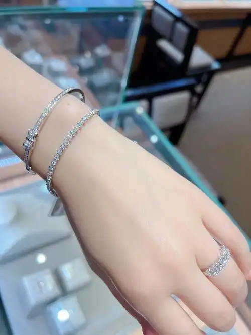 谢瑞麟钻石手链7878