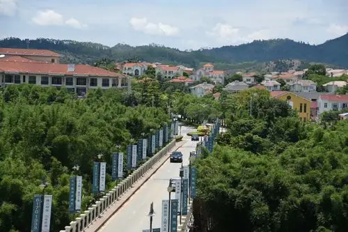 a栋～从化东方夏湾拿天然氧吧流溪河畔私家别墅温泉度假区