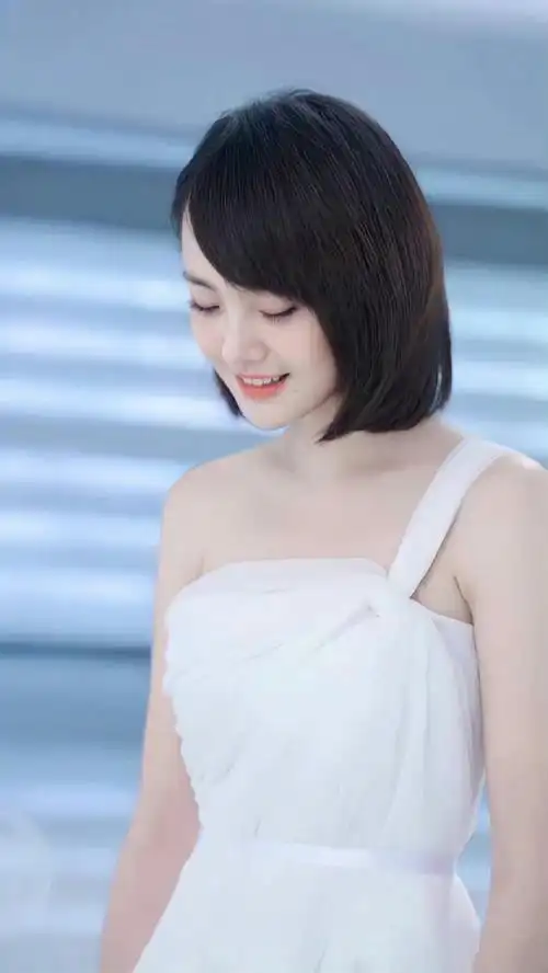 又翻到以前发郑爽的美图,这脸蛋,这颜值简直绝了!