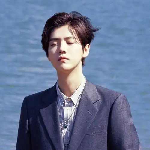 鹿晗图片最帅照片头像