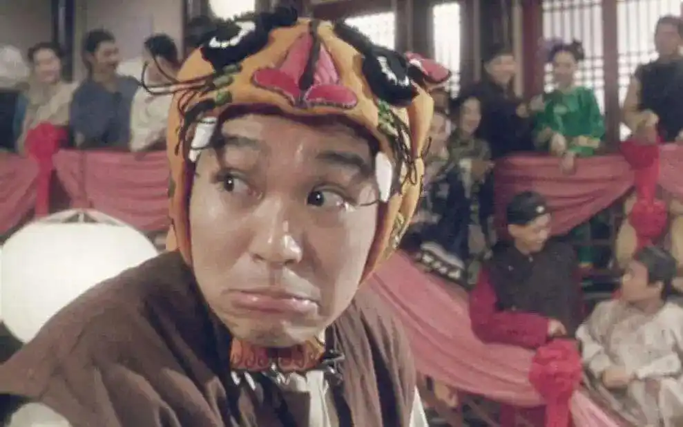 这不,最近几天,我又重温了一遍周星驰的经典电影作品《鹿鼎记》.