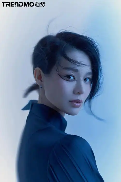 胡杏儿摩登大片写真图片314