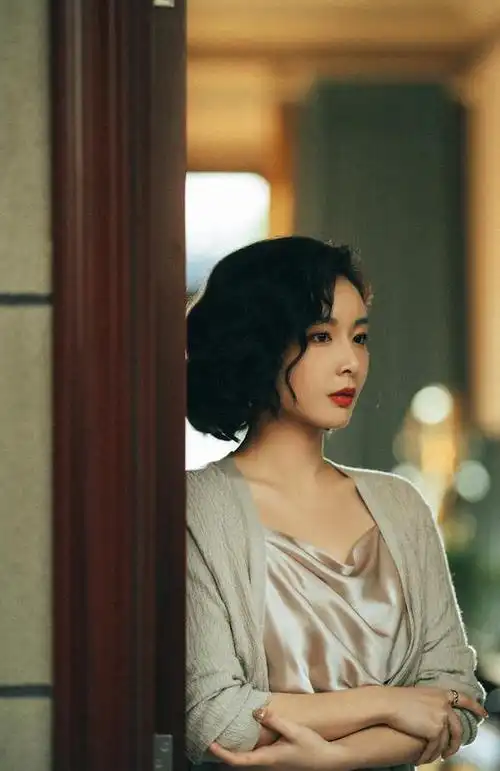 36岁包文婧一出场,才知道什么是风姿绰约|高叶|演员|韩庚|张颂文_网易