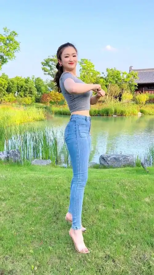 提升自己 好好生活 该来的总会来#梨型身材#微胖女人