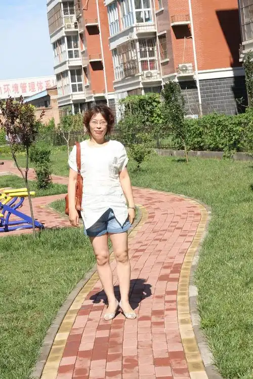 中老年妇女征婚照片