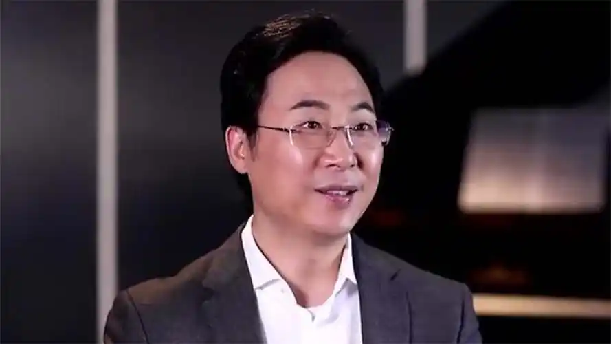 廖昌永与妻子王嘉家世悬殊称她是傻姑娘廖昌永谈家人合集