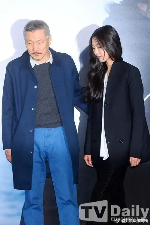 曝金敏喜洪尚秀分手##洪尚秀##金敏喜