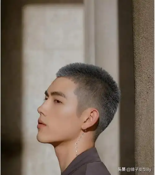 精干酷盖又有男人味,不挑发质谁剪都帅气(男士发型2021最新图片短发)