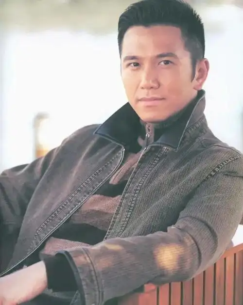 温兆伦:一生睡遍多名女星,结果却被名不见经传的赵庭"降服"了