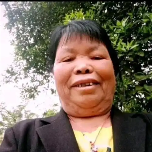 呜呜呜我不是三十岁大妈来点头像叭