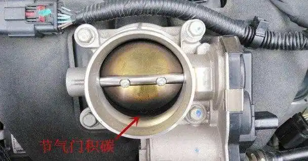 2,气门积碳排气门很少有积碳,一般都是进气门积碳较多,产生的原因和