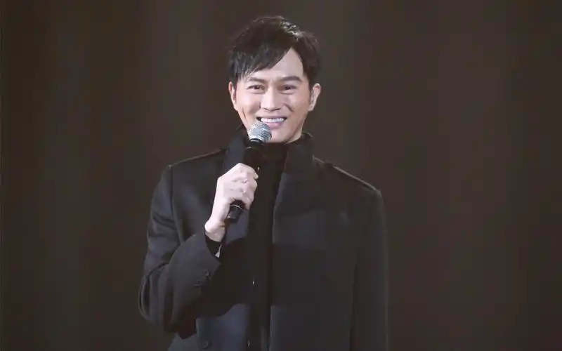 张智霖|十指紧扣直拍|2022.1.21|恋上湾星人演唱会