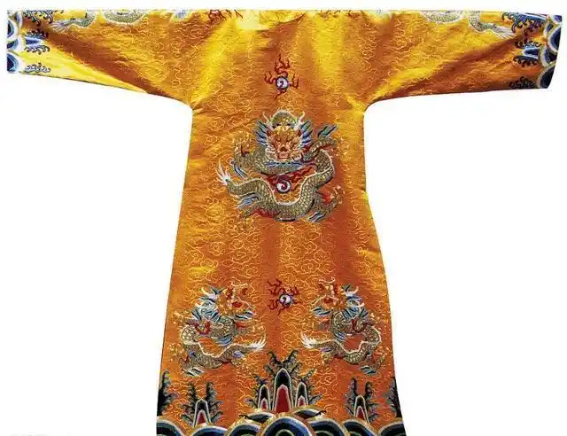 皇帝的龙袍几十年不洗一次,他们是如何忍受难闻的味道的?