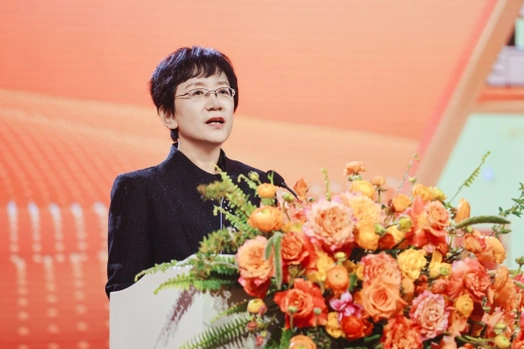 3月29日,中国平安董事长马明哲在人民日报发表署名文章表示,平安将