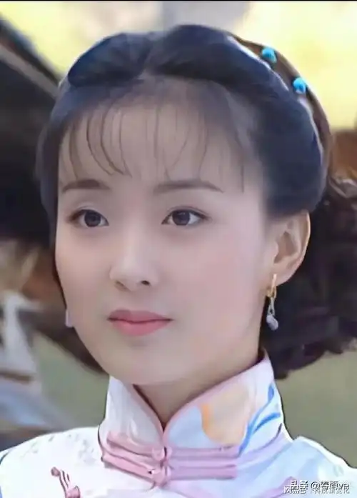 有谁跟我一样觉得王艳演的晴儿拿腔拿调刻意做作