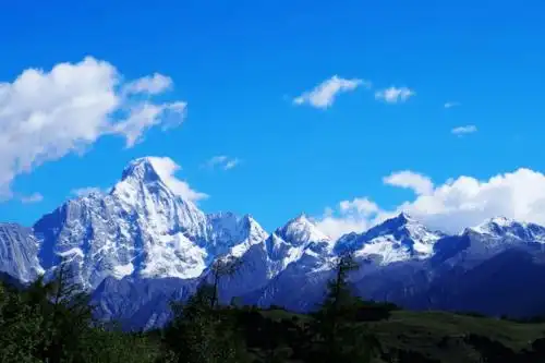 亚拉圣地雅拉雪山墨石公园木雅圣地4日自驾