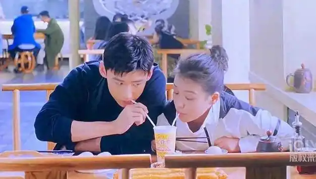 白敬亭与马思纯旧情揭秘剧组夫妻疑云女方抑郁爆肥真相待解