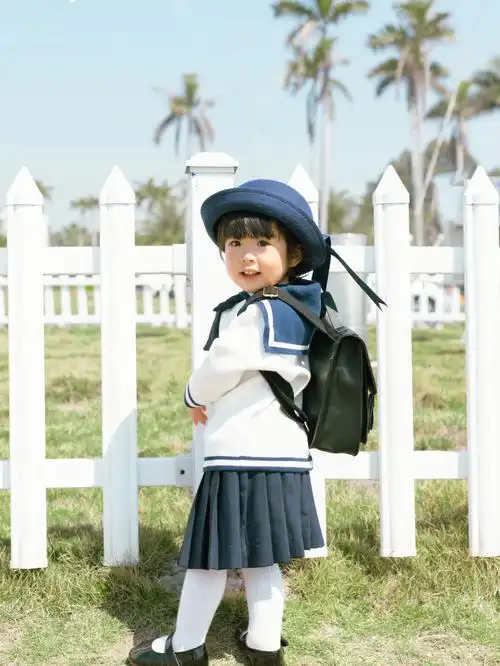2岁宝宝的日系学院风写真