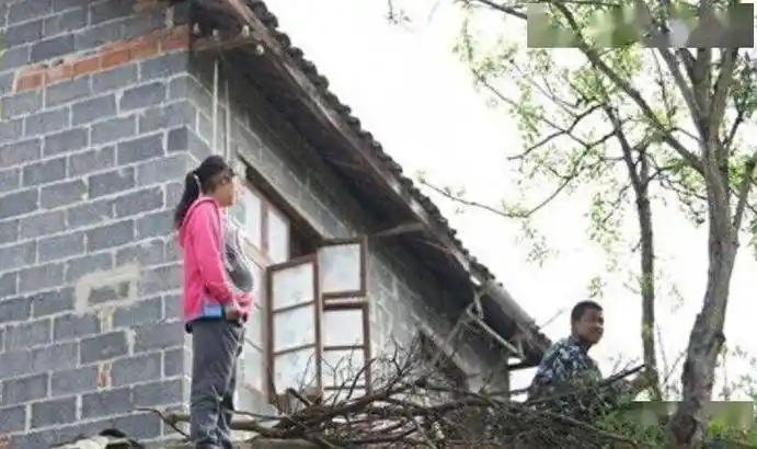 可燕志云在儿子还不够一岁的时候又怀孕了,婚后不久更是生下儿子苏超