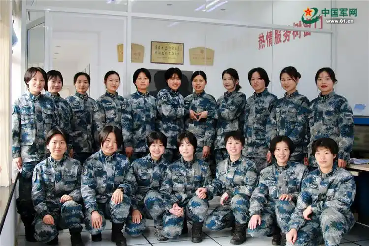 今天,这群英姿飒爽的女兵这样表白