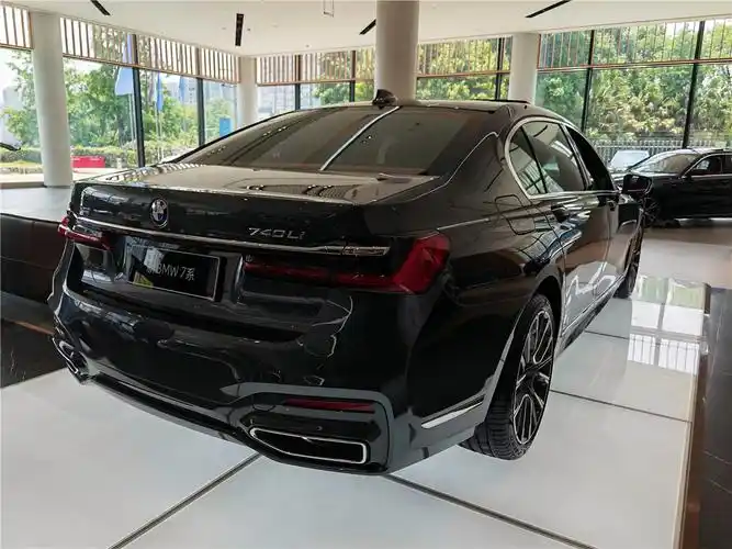 当前位置:>恩佐网>新车资源>宝马740lixdrive行政型m运动套装炮铜