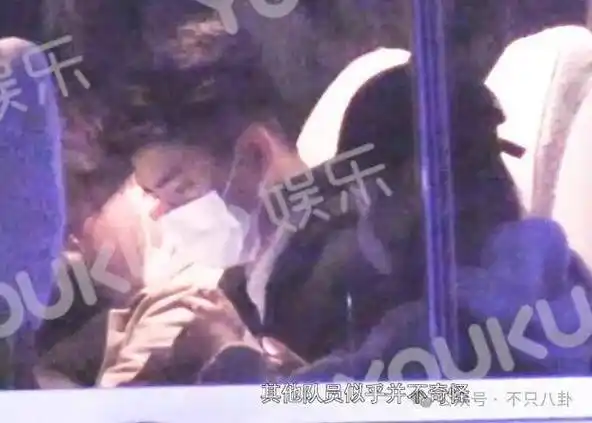 相差9岁的姐弟恋,他们把恋情隐藏得也太好了!