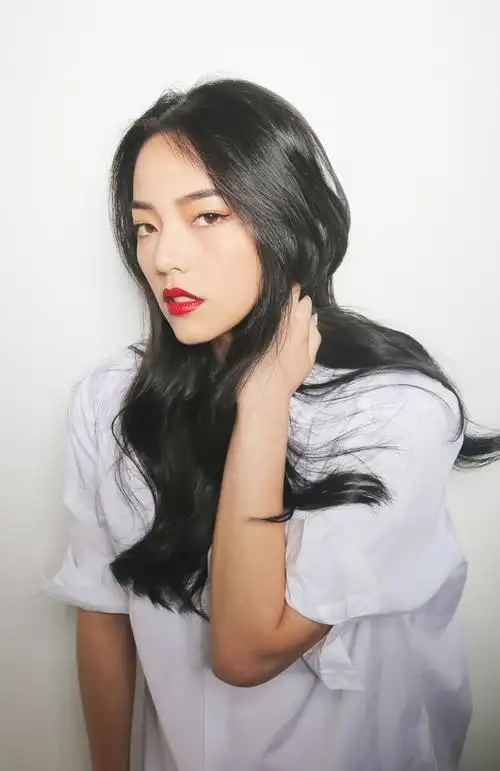 薇薇安成熟妩媚写真图片36