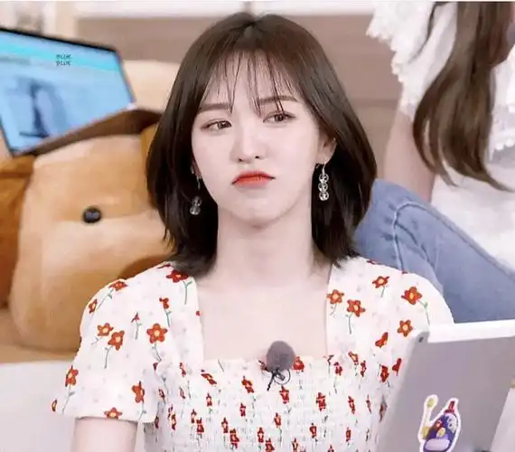 失败的wendy头千禧年沙宣