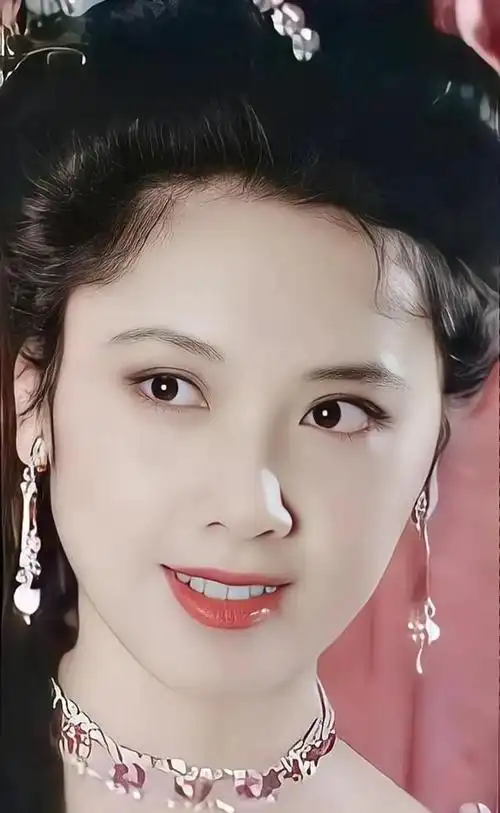 朱琳年轻的时候真是太美了,美艳大气!_高清图集_新浪网