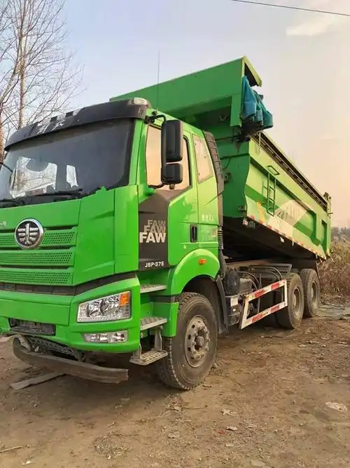 大量出售 解放j6p二手渣土车 5.6米u型大箱 375马力 盛阳