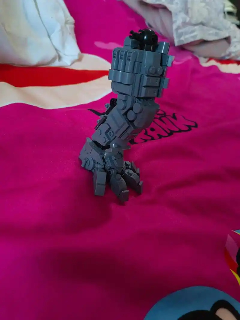 机械哥斯拉积木终于到了,拼好了一条腿. - 抖音