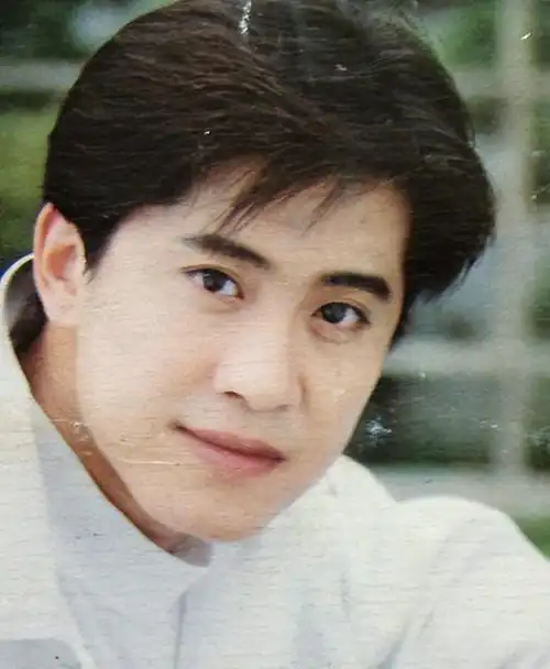 如果说之前王心凌勾起了众多三十多岁男性的追星狂潮,那这次毛宁活动