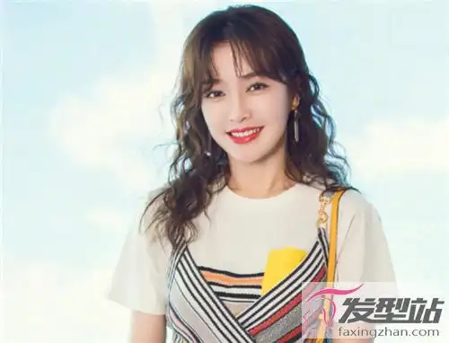 方脸女生留什么刘海好这五款刘海发型时髦有范超修颜