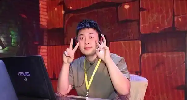 事实证明,逐渐"消失"的主持人杜海涛,早已走上了另一条大道