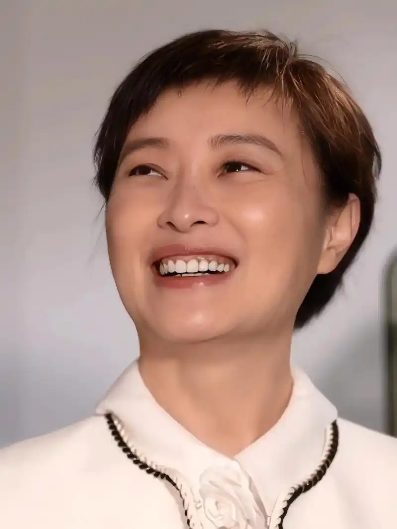 吴越 人生最好的境界是丰富的安静. 越是精神富足的人