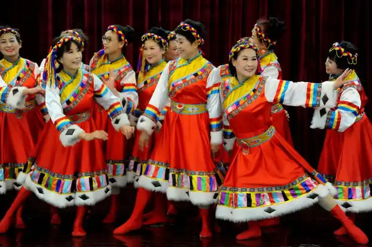 191231老干处研究生处庆元旦联欢会,舞蹈《洗衣歌》