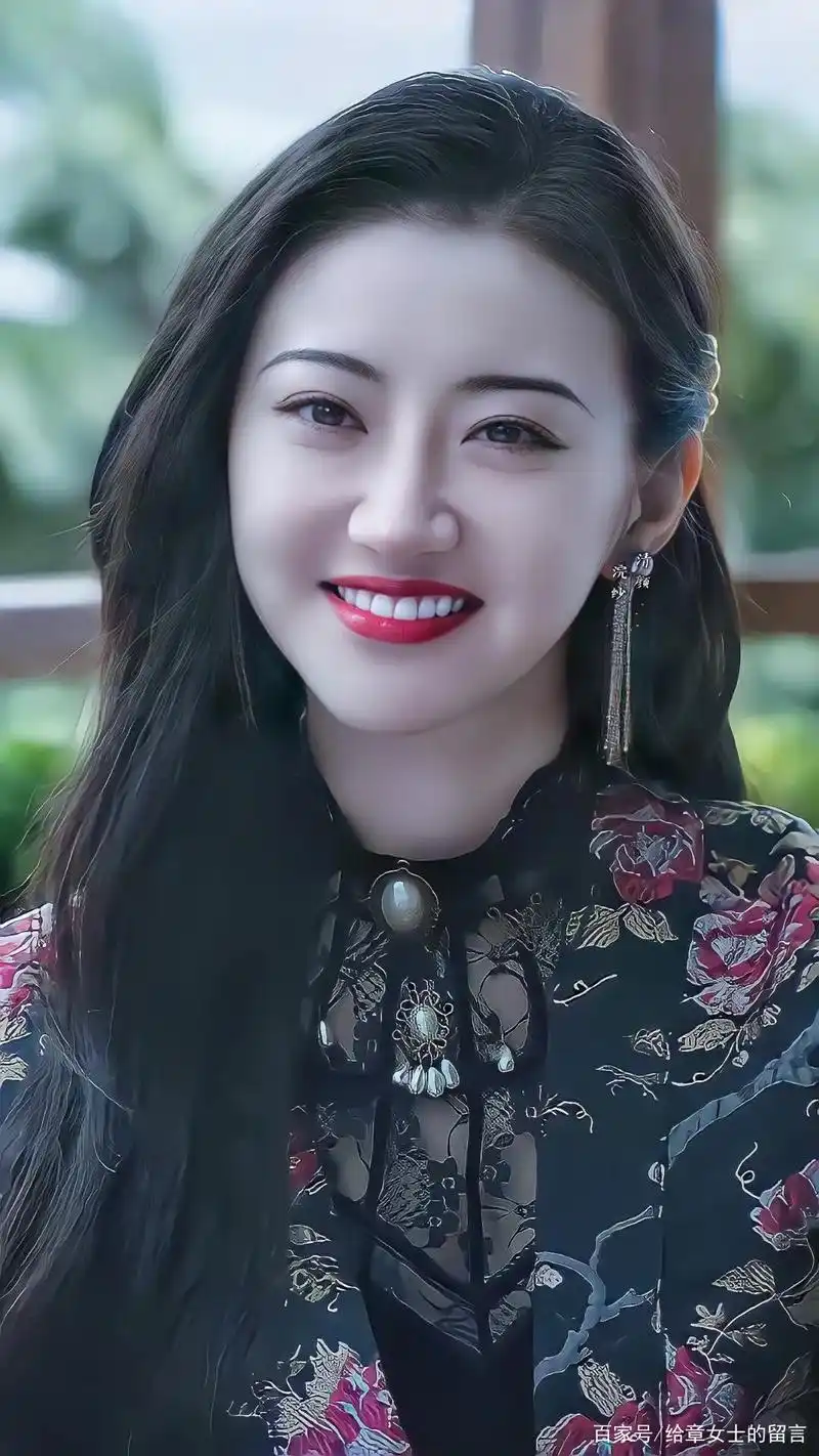 景甜"司藤"剧照!真的太美了