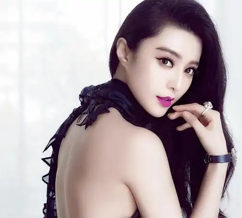 第一位是范冰冰,褪去了《还珠格格