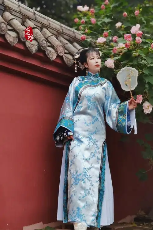 七坊古装清朝清宫照步步步惊心织锦缎长裙旗袍民族服装