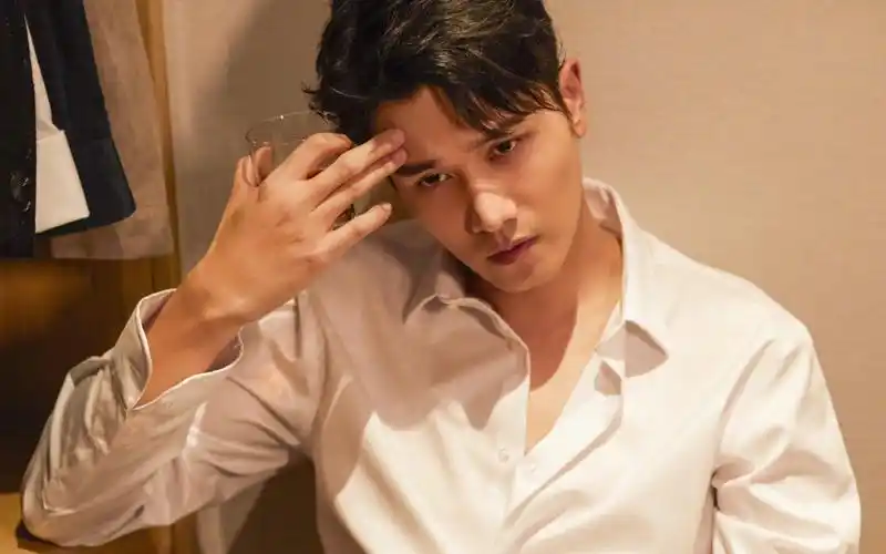 彭冠英芳心盗贼