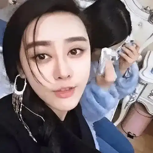 何承熹花800万整容成范冰冰嫁给主刀医生后她过得幸福吗